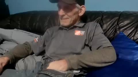 Snapshot of chris526520 chatting on February 8, 12:39 pm chris526520 online show from February 8, 12:39 pm