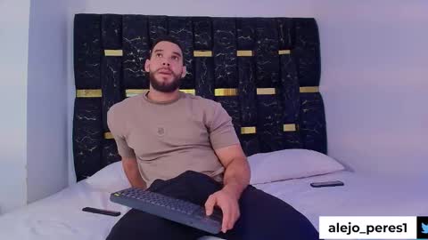 Chris B online show from December 1, 6:02 pm