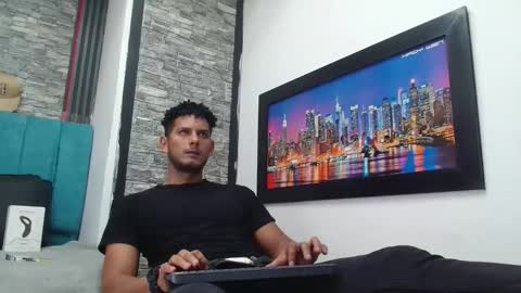 Snapshot of chris_dick2 chatting on January 8, 4:37 am chris_dick2 online show from January 8, 4:37 am