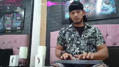 Snapshot of chris_dick2 chatting on January 13, 2:50 am chris_dick2 online show from January 13, 2:50 am