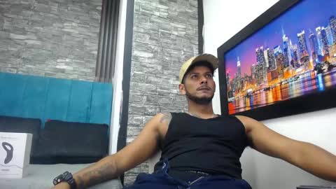 Snapshot of chris_dick2 chatting on February 1, 6:34 am chris_dick2 online show from February 1, 6:34 am