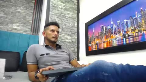 Snapshot of chris_dick2 chatting on February 5, 7:35 am chris_dick2 online show from February 5, 7:35 am