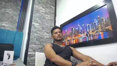 Snapshot of chris_dick2 chatting on February 10, 9:02 am chris_dick2 online show from February 10, 9:02 am