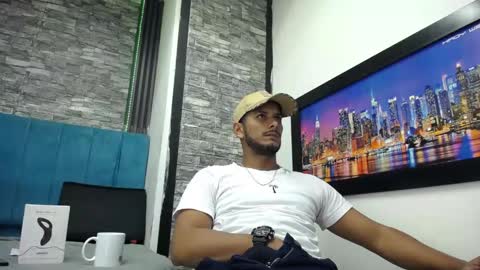 Snapshot of chris_dick2 chatting on February 18, 7:04 am chris_dick2 online show from February 18, 7:04 am