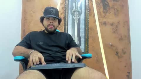 Snapshot of chris_evans00 chatting on March 1, 7:49 pm chris_evans00 online show from March 1, 7:49 pm