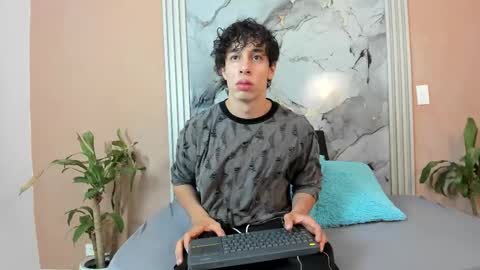 Snapshot of chris_evans27 chatting on January 18, 2:26 am Chris Evans online show from January 18, 2:26 am