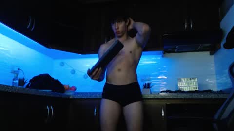 Snapshot of chris_evans27 chatting on February 17, 12:29 am Chris Evans online show from February 17, 12:29 am