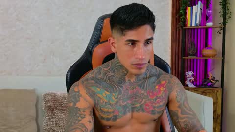 chris reilly online show from January 16, 10:36 pm