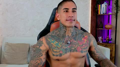 chris reilly online show from April 11, 4:11 pm