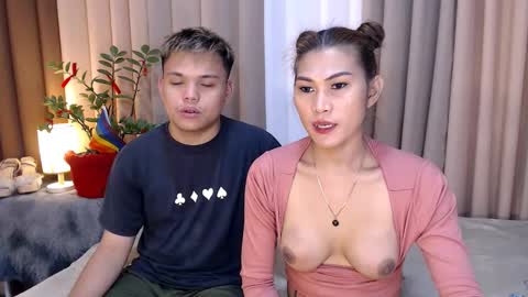 Snapshot of chris_sandra chatting on December 2, 12:41 am chris sandra online show from December 2, 12:41 am