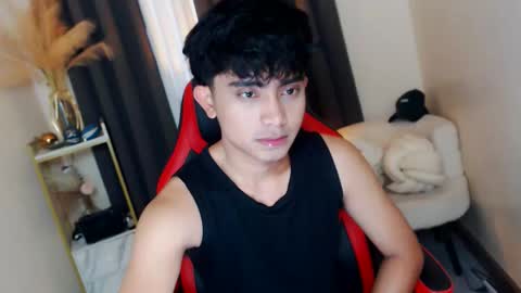 Snapshot of chris_walker22 chatting on November 22, 4:44 am Shawty Chris online show from November 22, 4:44 am