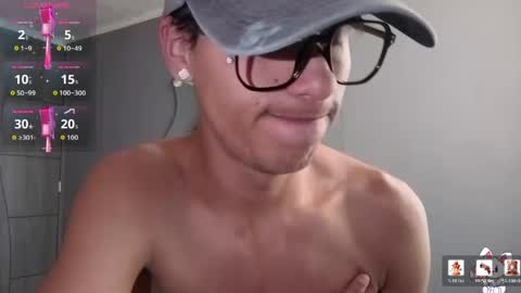 chris_zp online show from May 19, 4:24 pm