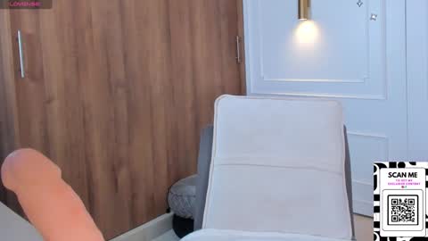 Chrishell online show from January 30, 4:48 am