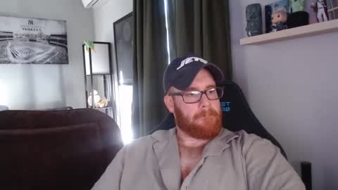 chrismg89 online show from October 6, 8:28 pm