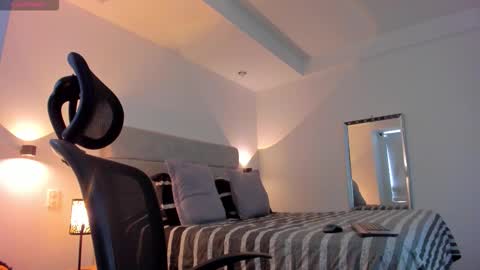 chrismorgan24 online show from September 19, 4:40 pm