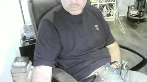 Snapshot of chrisprngr chatting on June 29, 11:21 am chrisprngr online show from June 29, 11:21 am