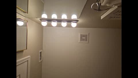 Snapshot of chrispycum chatting on October 13, 2:22 am Chris online show from October 13, 2:22 am