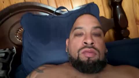 chrisr4203 online show from April 2, 7:22 pm