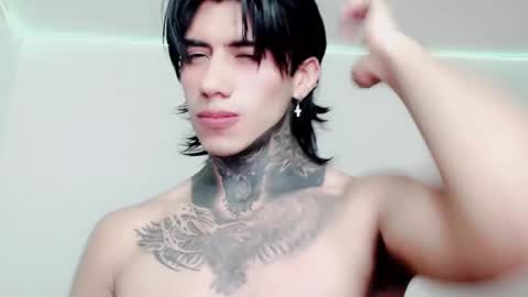 Snapshot of chriss_opp chatting on March 9, 9:14 pm CHRIS INDEPENT MODEL online show from March 9, 9:14 pm