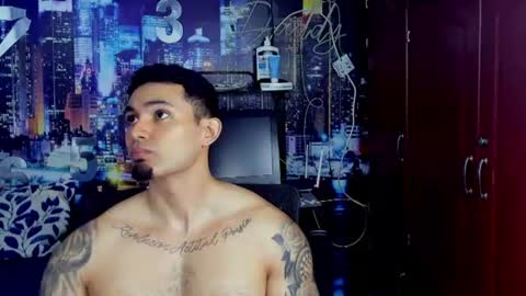 Chriss Stewart online show from June 19, 2:27 am