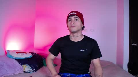 Christian Wang online show from October 11, 11:25 pm