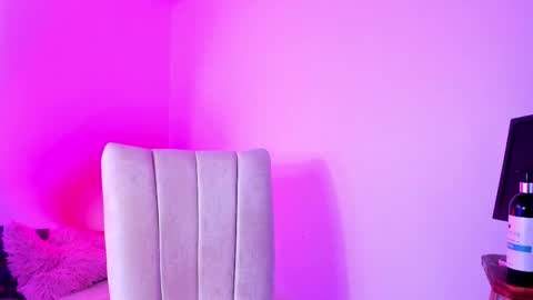 Christian Wang online show from December 21, 7:54 pm