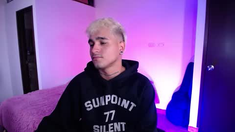 Christian Wang online show from March 13, 8:15 pm