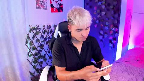 Christian Wang online show from April 15, 11:39 am