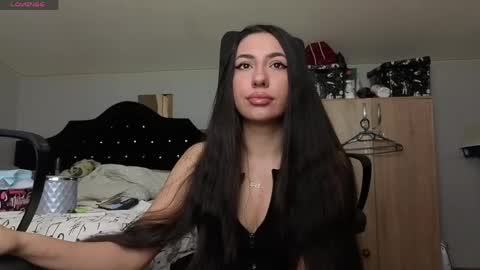 Chrissy online show from April 5, 2:31 am