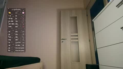 UPVOTE ME ------  ILL DO SOMETHING FOR FREE online show from April 13, 7:08 pm