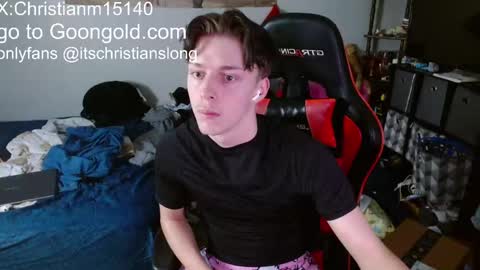 Snapshot of christianslong chatting on October 23, 9:35 pm christianslong online show from October 23, 9:35 pm