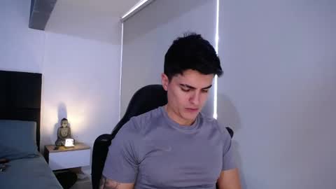 Snapshot of christianvalenzia chatting on November 10, 2:49 pm Christian online show from November 10, 2:49 pm