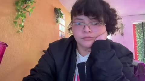 Snapshot of christianvalles chatting on January 6, 9:00 pm christianvalles online show from January 6, 9:00 pm