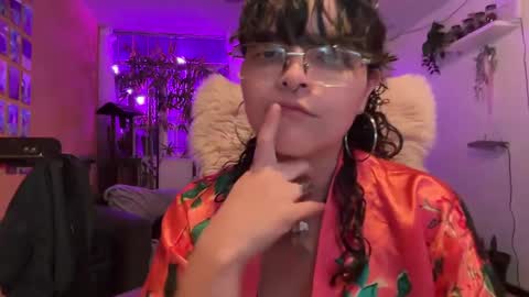 Snapshot of christianvalles chatting on March 8, 2:45 am christianvalles online show from March 8, 2:45 am