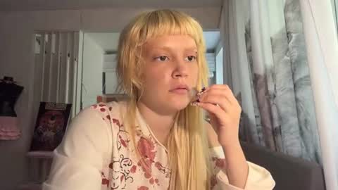 Snapshot of christiechorney chatting on June 30, 11:11 am christiechorney online show from June 30, 11:11 am