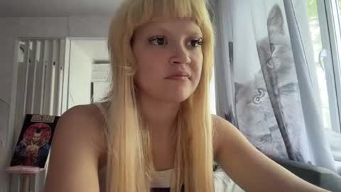 Snapshot of christiechorney chatting on July 14, 10:21 am christiechorney online show from July 14, 10:21 am