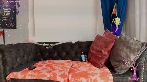 christin_lake online show from November 1, 3:08 am