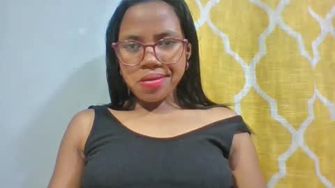 christinah262488 online show from June 4, 12:33 pm