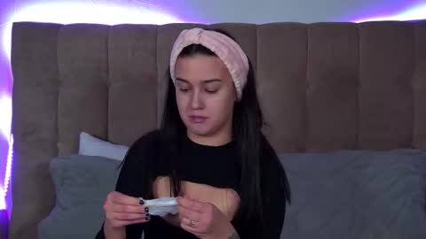 Christina online show from November 4, 6:18 pm