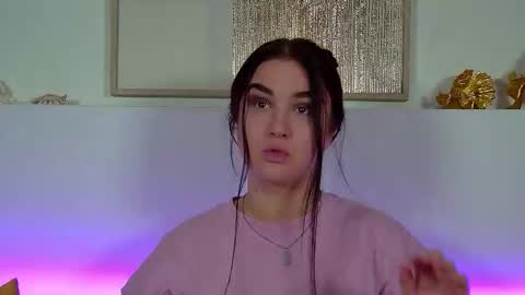 Christina online show from November 25, 6:52 pm