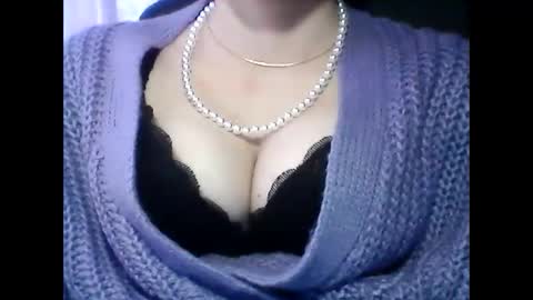 christine40211 online show from January 4, 12:49 pm