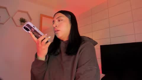 Christine  online show from November 26, 12:06 pm