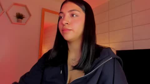 Christine  online show from December 19, 12:01 pm