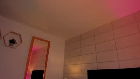 Christine  online show from February 17, 12:12 pm