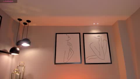 Christine Ford online show from December 19, 1:51 pm