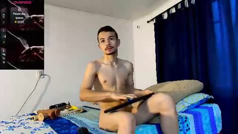 Snapshot of christopher__vans chatting on July 6, 11:07 am CHRISTOPHER online show from July 6, 11:07 am
