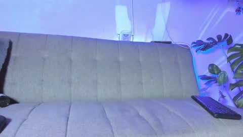 Snapshot of christopher_park chatting on December 13, 3:49 am Christopher online show from December 13, 3:49 am