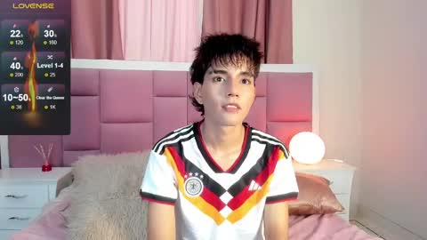 Chris online show from May 18, 7:52 pm