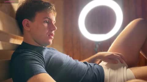 Christopher online show from February 25, 2:27 pm