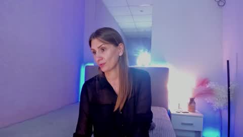 ChristyBrooks online show from September 11, 8:20 pm
